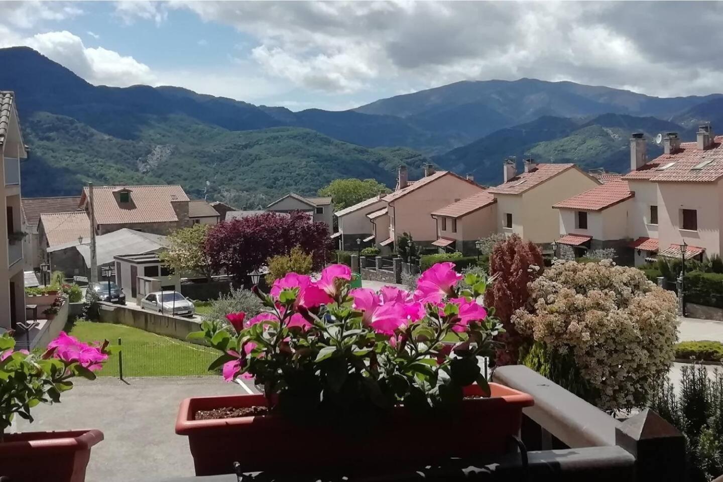 Duplex La Valle Ordesaainsa Laspuña Exterior foto